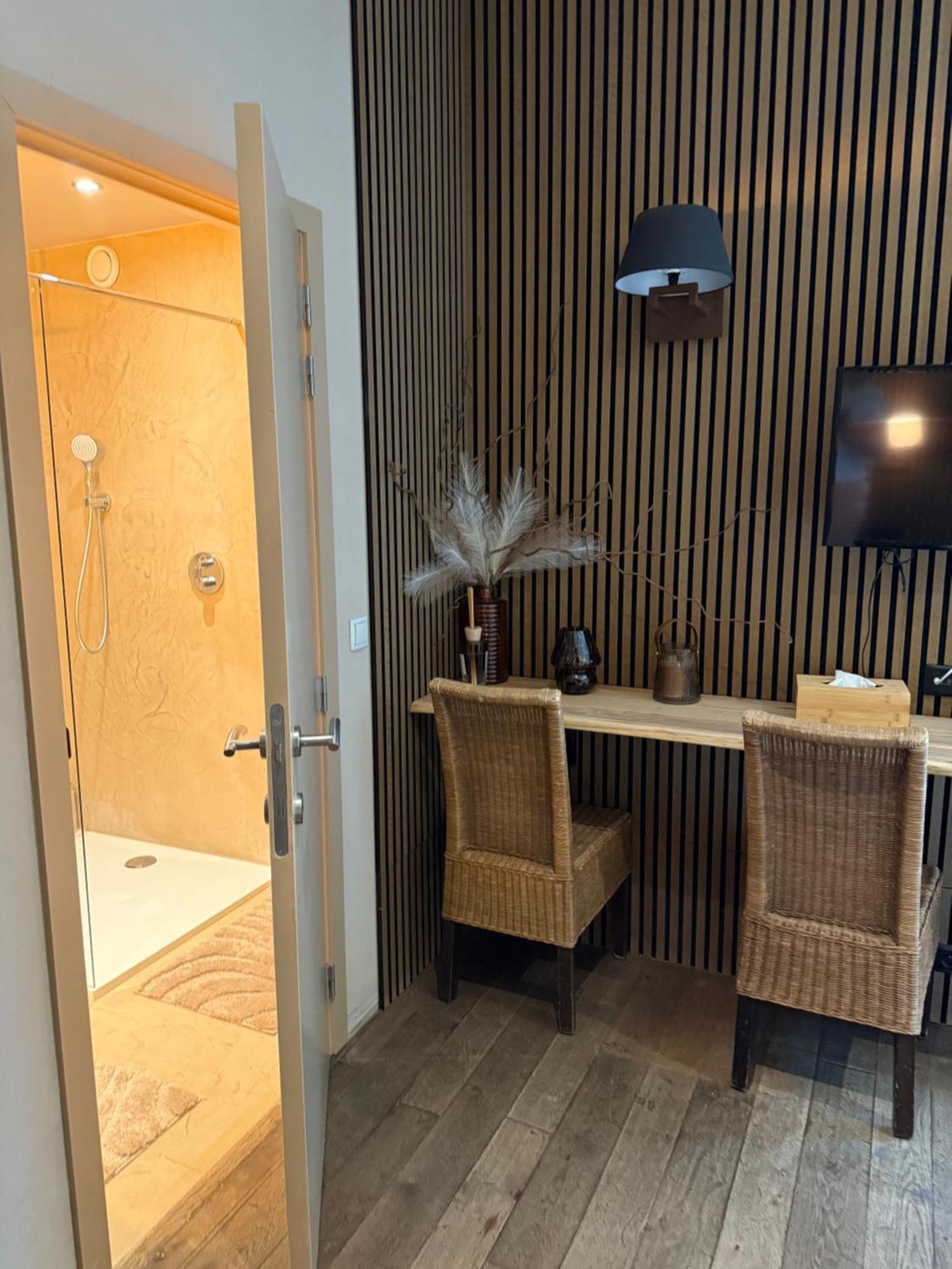 Hotel Giorgi Et Logements Insolites-Jacuzzi Prive Bastogne Exteriér fotografie